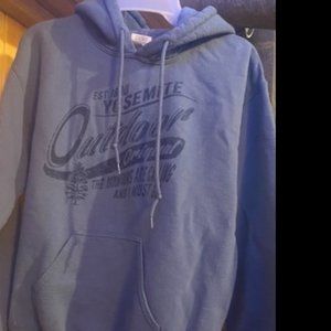 Yosemite Outdoor Sweatshirt Size S